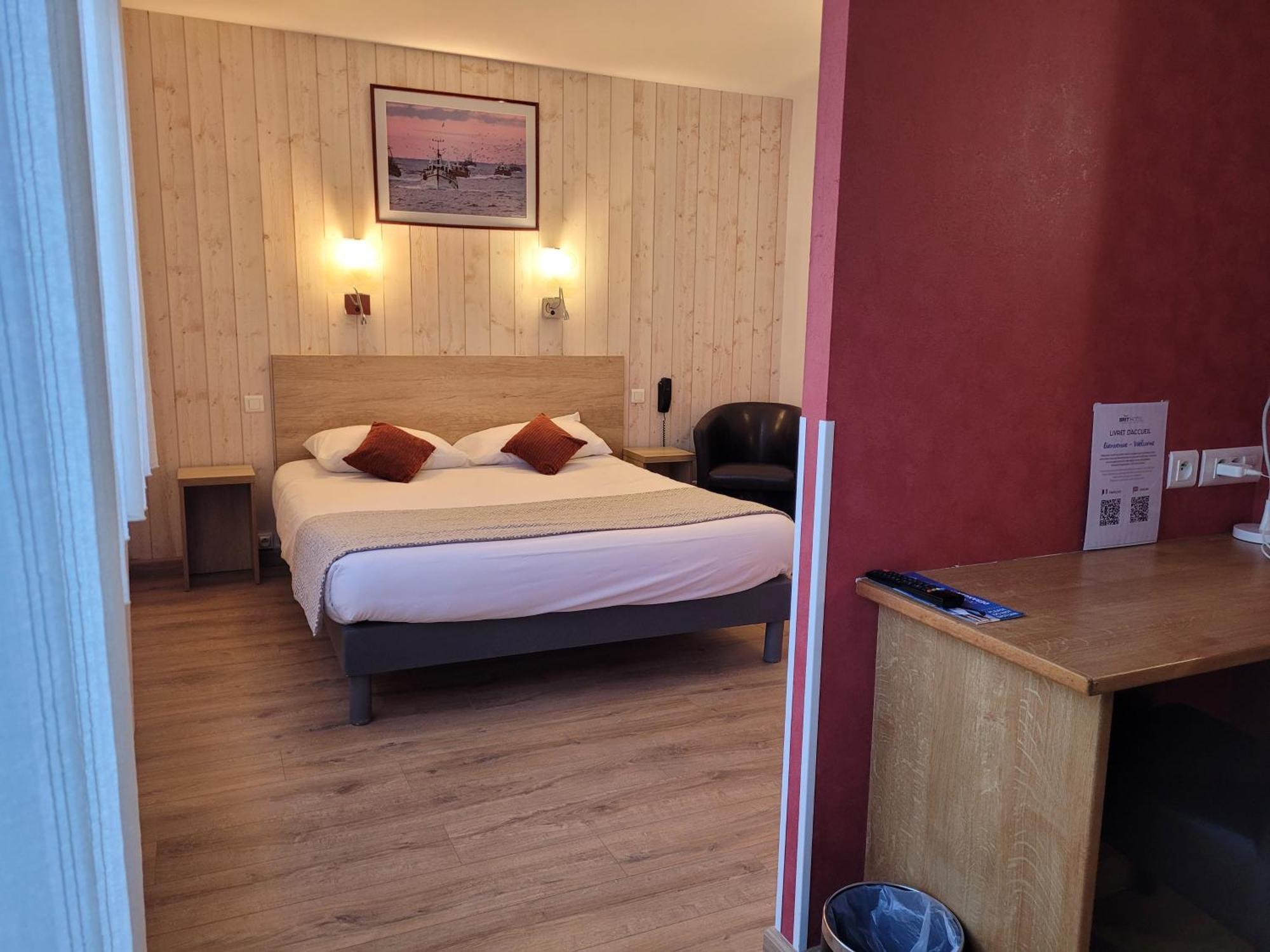 Brit Hotel Des Halles Concarneau Zewnętrze zdjęcie
