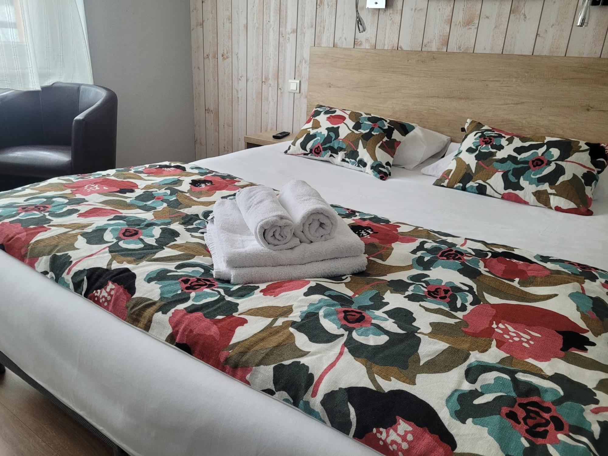 Brit Hotel Des Halles Concarneau Zewnętrze zdjęcie