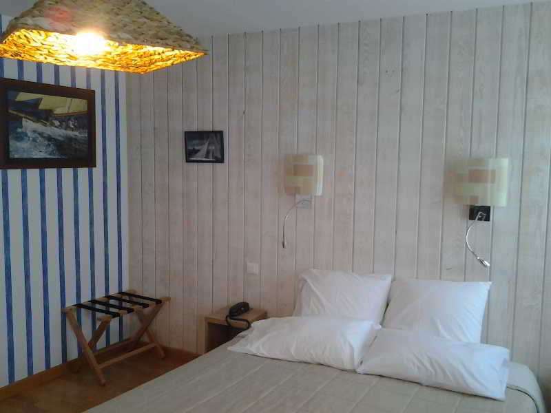 Brit Hotel Des Halles Concarneau Zewnętrze zdjęcie